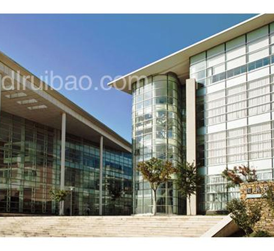 公司承建大连医科大学图书架项目